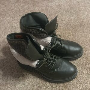Size 7 winter boot